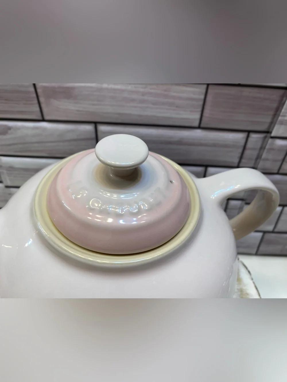 Le Creuset ❤️Teapot 1.3L Teapot Shell Pink New